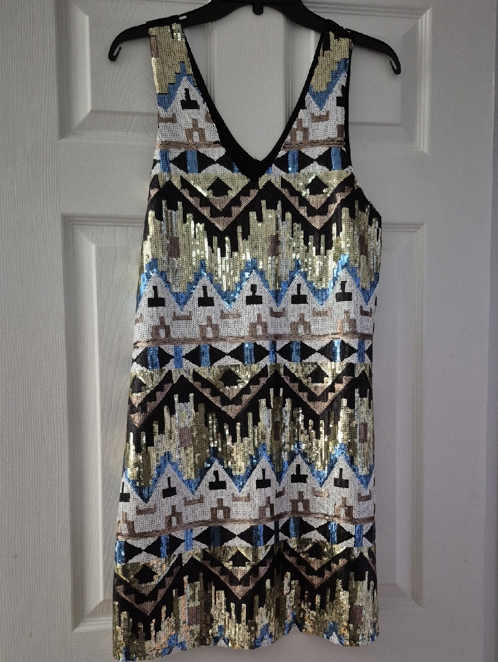 Everly Sequin Geometric Cocktail Dress in Gold, Black, Blue, White